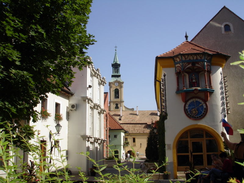 Файл:Hu szekesfehervar ancient clocks 07.JPG
