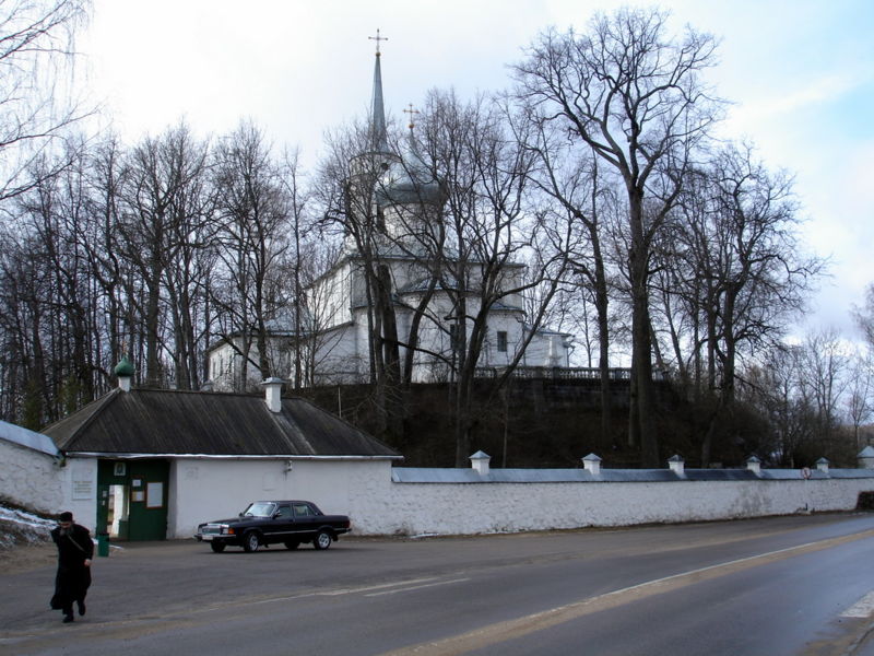 Файл:Ru pusgory svgorsky monasteri view 1 07.JPG