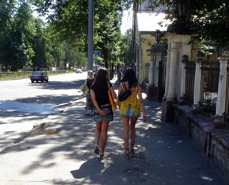 Файл:Ru yaroslavl na street 08.jpg