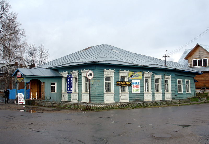 Файл:Ru totma dom volod street i krasnaja 10.JPG