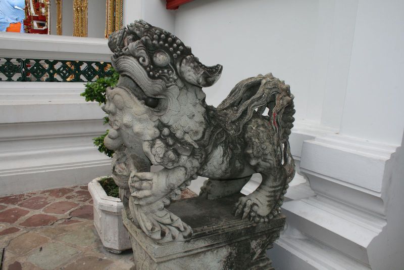 Файл:TH Bangkok Wat Pho Dog 09.jpg