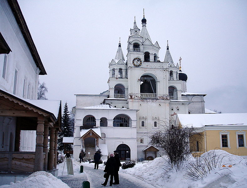 Файл:Ru zvenigorod monastery zvonnica 09.jpg
