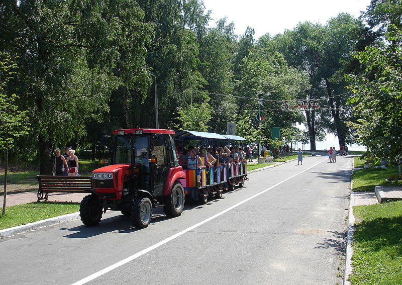 Файл:By naro4 kur poselok train 09.jpg