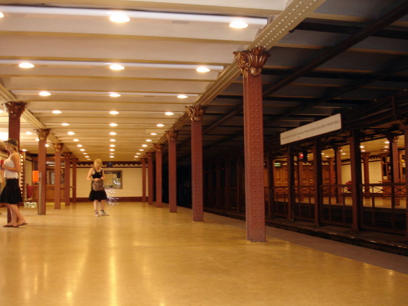 Файл:Hu budapest metro 2 07.JPG