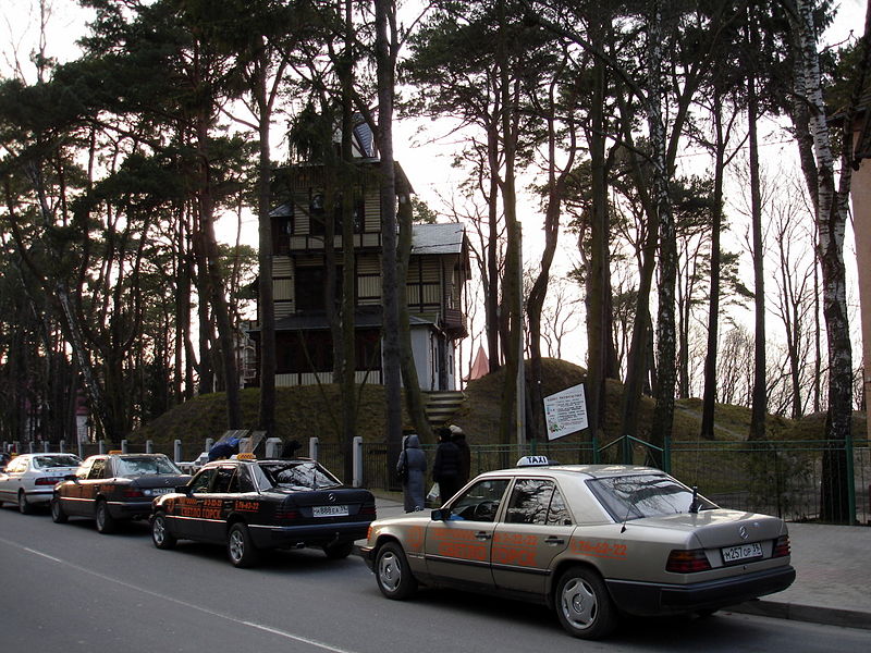 Файл:Ru svetlogorsk taxi lenin street 08.jpg