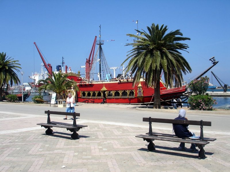 Файл:Tn sus pirate boat 06.JPG