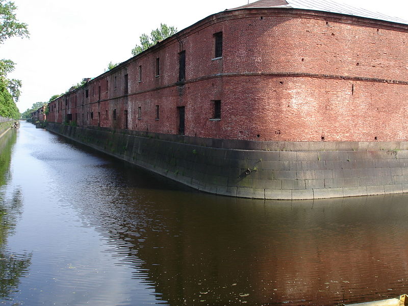 Файл:RU St Peter Kronshtadt Channel.JPG