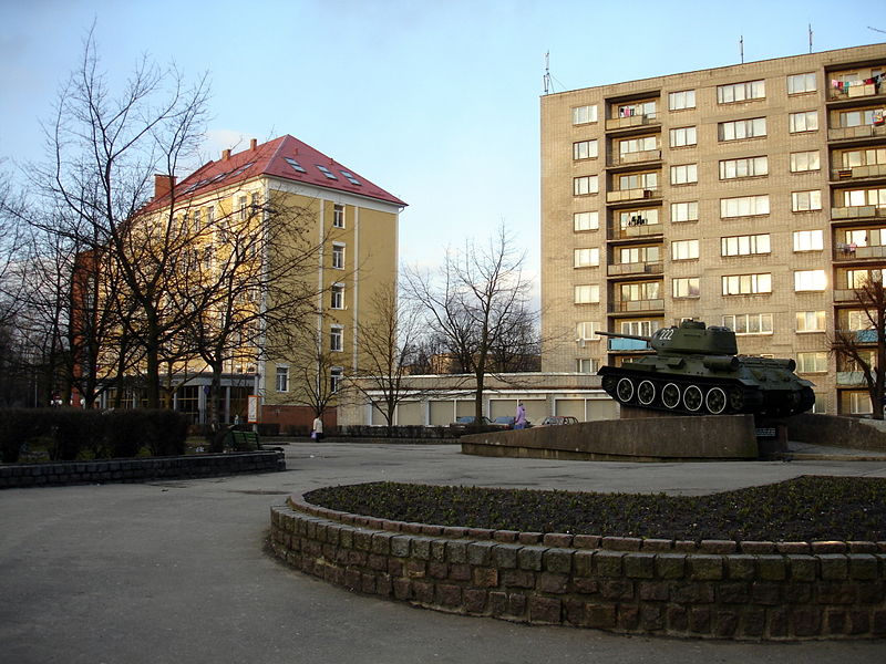 Файл:Ru kaliningrad sommera street tankisty monument 1980 08.jpg