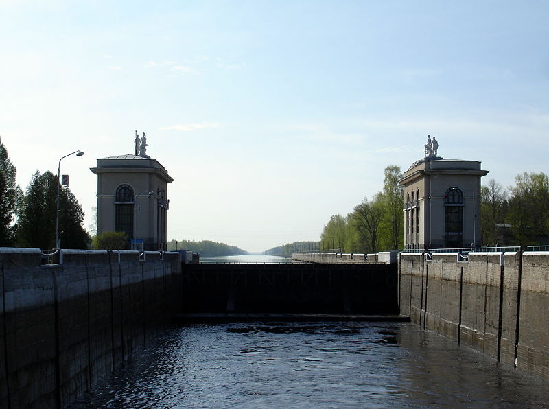 Файл:Ru moscow kanal 2 sluz high vorota 08.jpg
