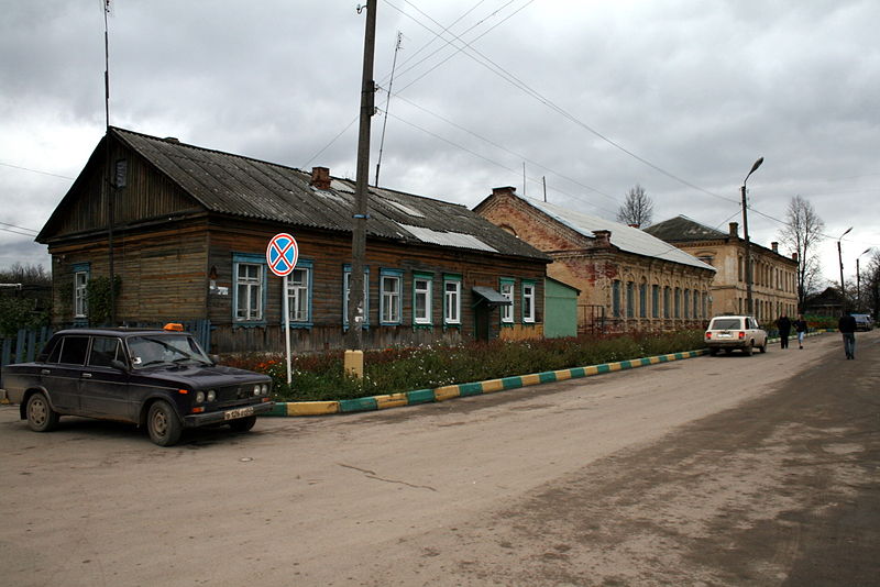 Файл:Ru kaluga reg medyn luna4arskogo street 08.jpg