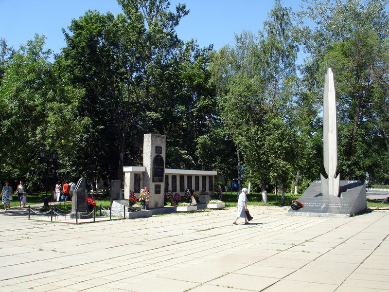 Файл:Ru balabanovo memorial 10.JPG