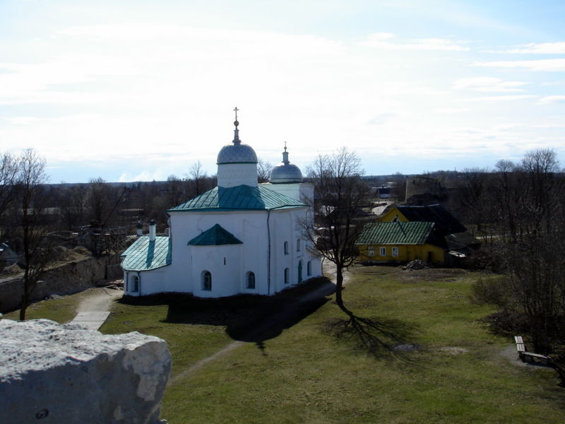Файл:Ru izborsk nikolsky cathedral 1 07.JPG