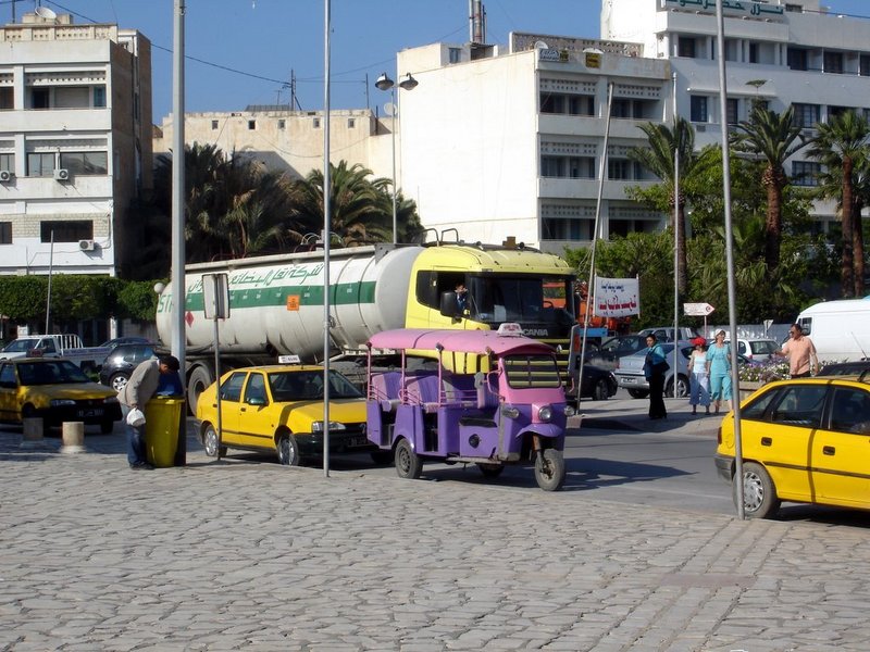 Файл:Tn sus tuk tuk 06.JPG