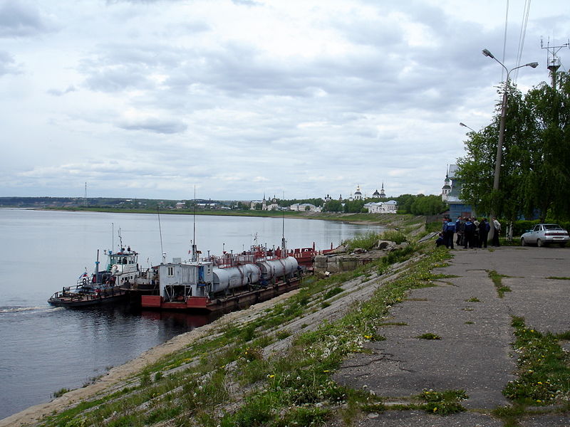 Файл:Ru v ustug suhona river station pri4al 08.JPG