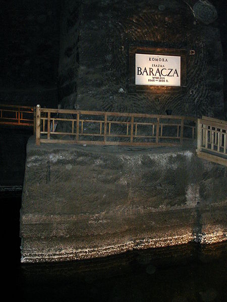Файл:Pl wieliczka kopalnja 13 kamera erazma baron4a lace 09.jpg