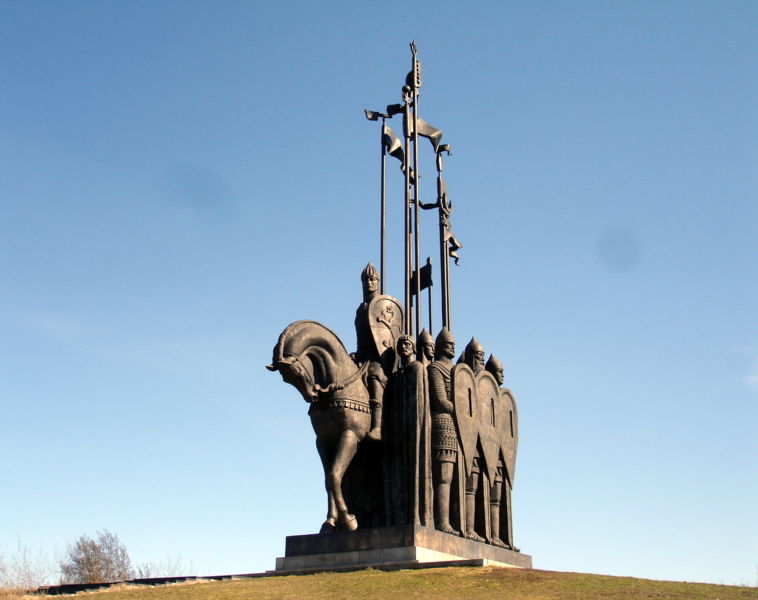 Файл:Ru pskov aleksandr nevsky monument 07.JPG