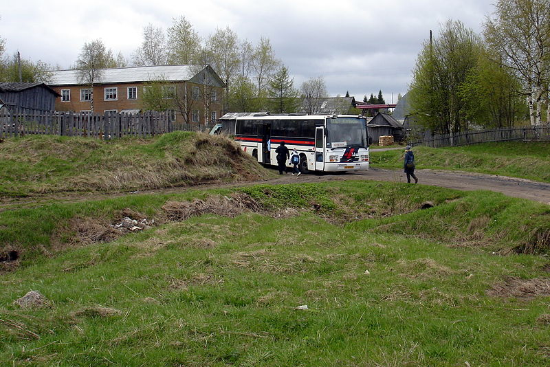 Файл:Ru brin navolok tourist bus 08.JPG