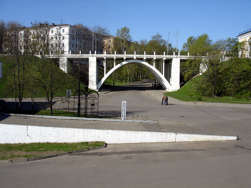Файл:Ru yaroslavl bridge flotsky spusk 08.jpg