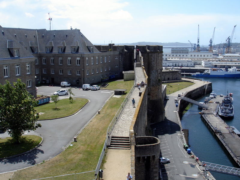 Файл:Fr brest zamok tur de brest 10.JPG