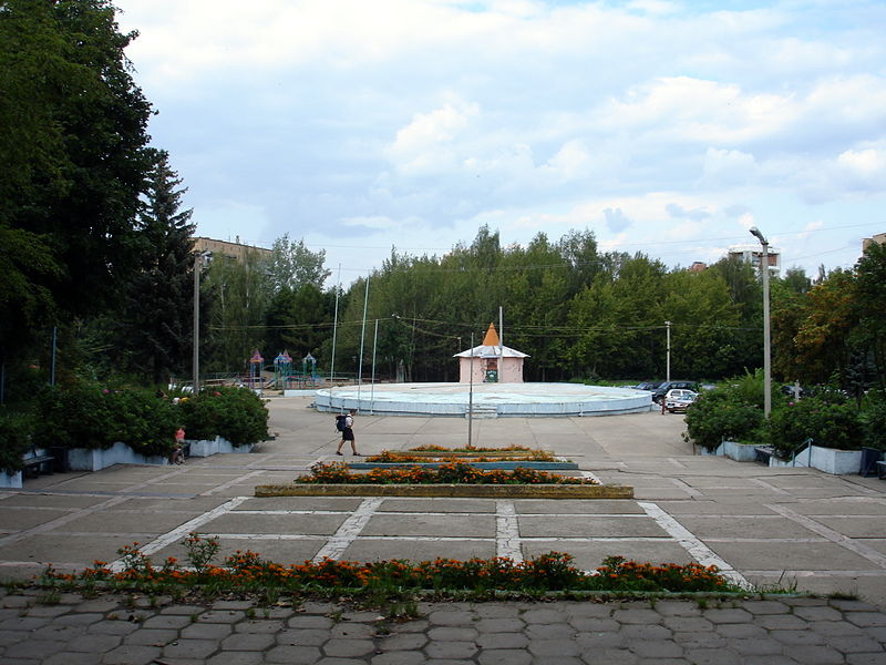 Файл:Ru puschino square v 08.jpg
