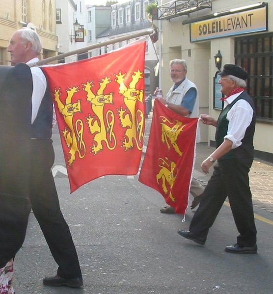 Файл:Norman flags on parade.jpg