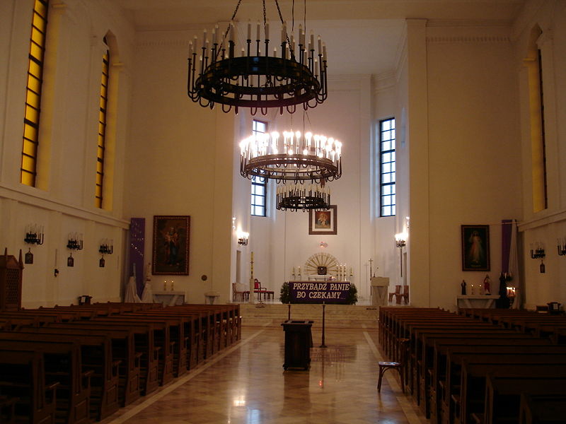 Файл:By mosty katolik church vnutri 07.JPG