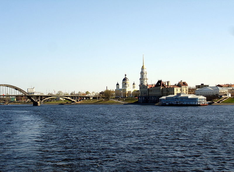 Файл:Ru rybinsk bridge spasopreobr cobor birga pristan 08.jpg