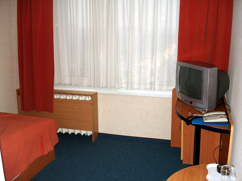 Файл:Ru kaliningrad hotel kaliningrad room 08.jpg