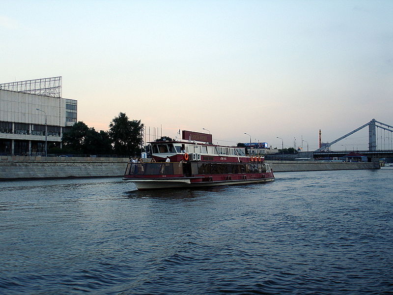 Файл:Ru moscow knjaz jury boat restaurant krymsky bridge 08.jpg