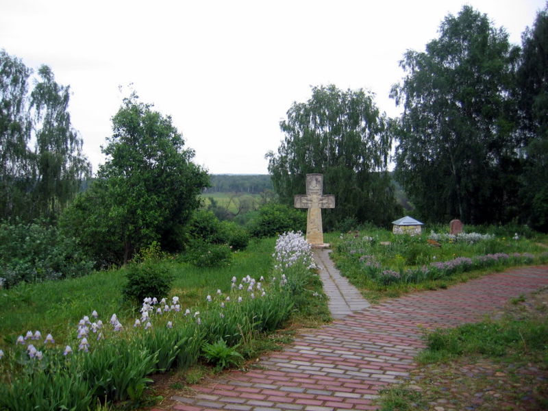 Файл:Ru tarusa voakresenskaja church krest efremova street 07.jpg