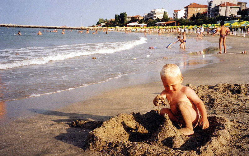 Файл:Bg pomorie beach 01.jpg