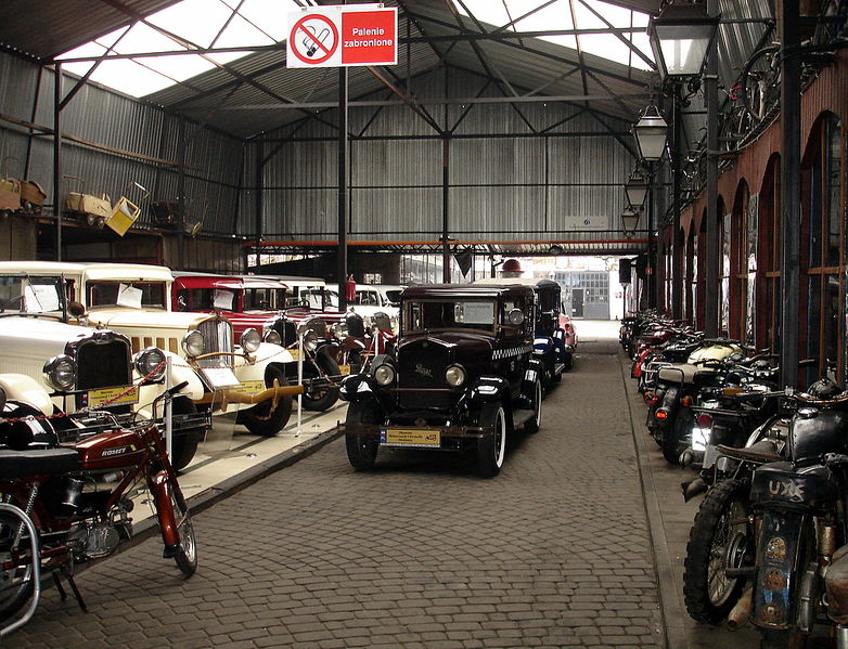 Файл:Pl otrebusy museum zal 09.jpg