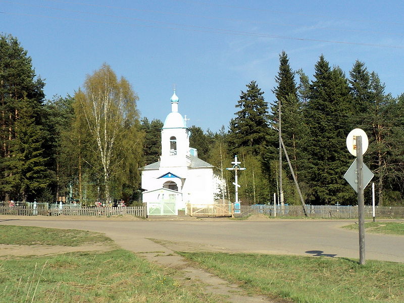 Файл:Ru yarensk church vseh svyt 12.JPG