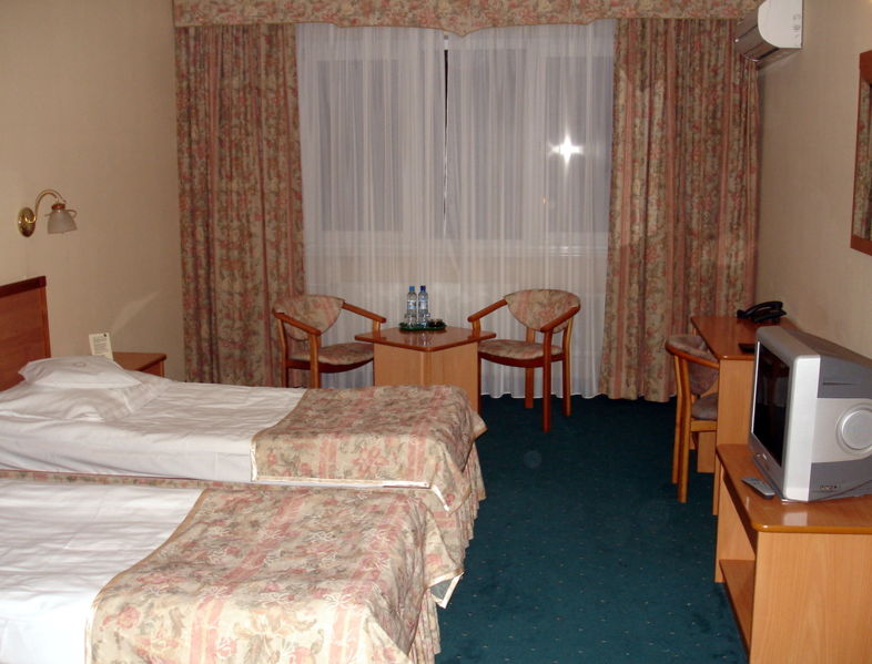 Файл:Pl sochaczew hotel shopin room 09.jpg