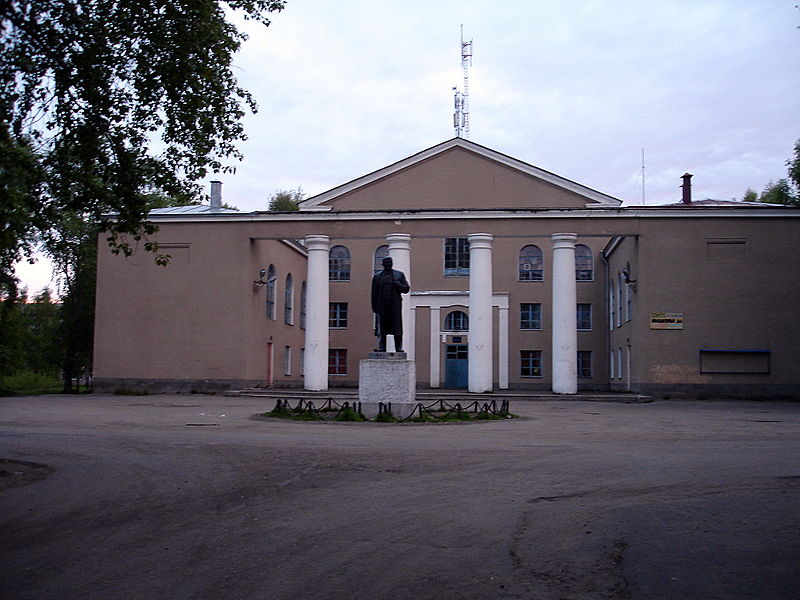 Файл:Ru kotlas lenin monument limendsky dk 08.JPG