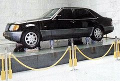 Dprk pyongyang kim mausoley auto 05.jpg