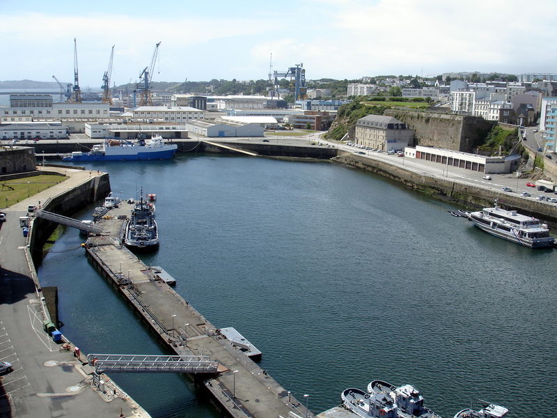 Файл:Fr brest arsenal ponton pri4al 10.JPG
