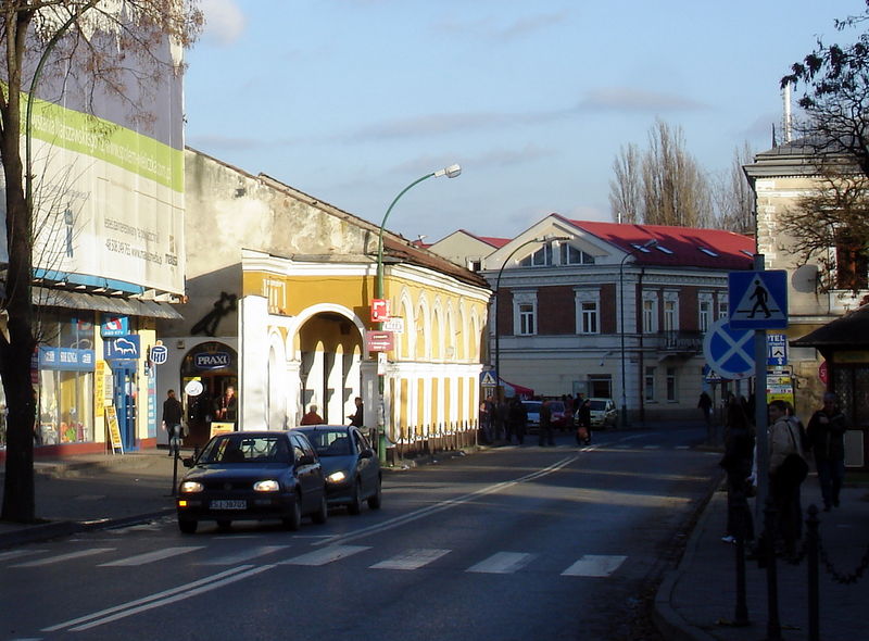 Файл:Pl wieliczka plac nizny rynok sukennice 09.jpg