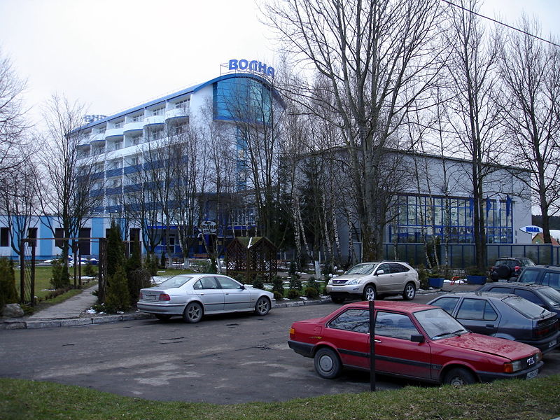 Файл:Ru svetlogorsk hotel volna 08.jpg