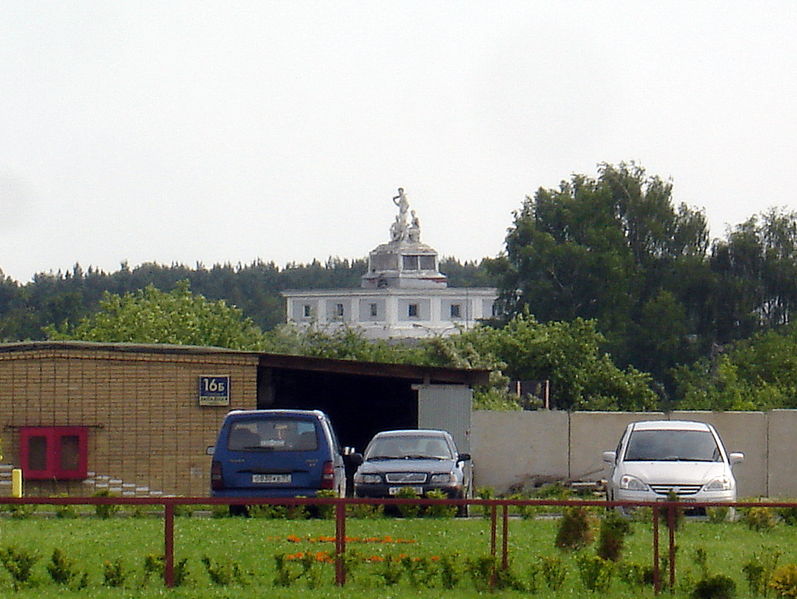 Файл:Ru vosto4ny nasos station view so stadiona 10.JPG