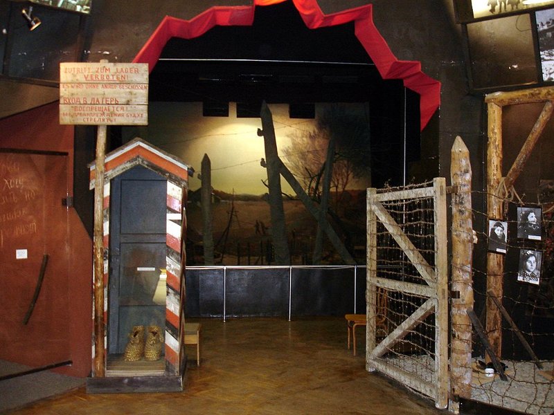 Файл:By minsk war museum trostyanez 06.jpg