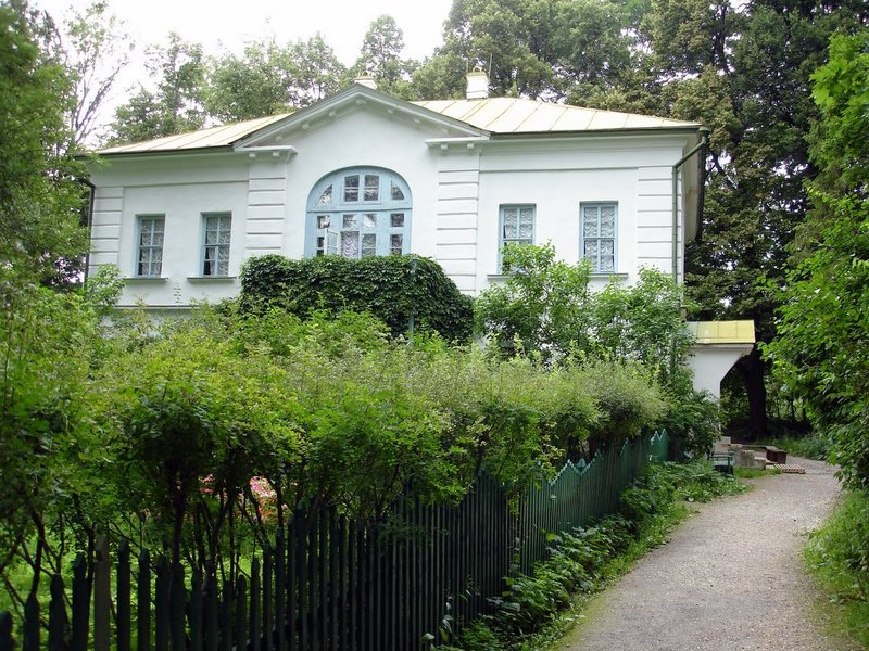 Файл:Ru yasnaya polyana fligel kuzminskih 06.jpg