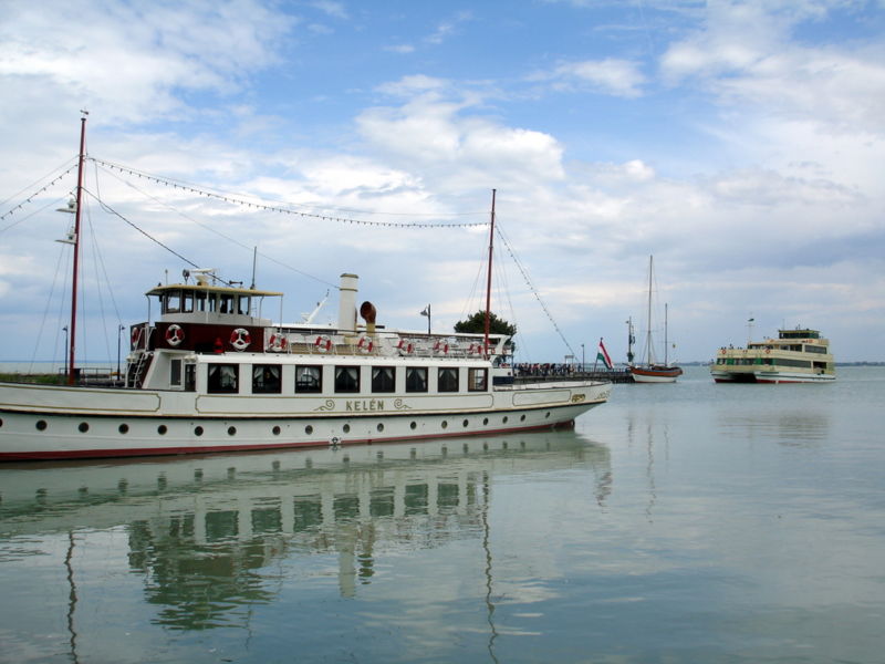 Файл:Hu balaton boats view 07.JPG