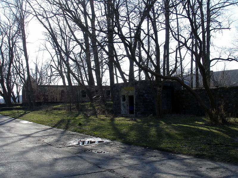 Файл:Ru baltiysk kosa ruine kpp 08.jpg