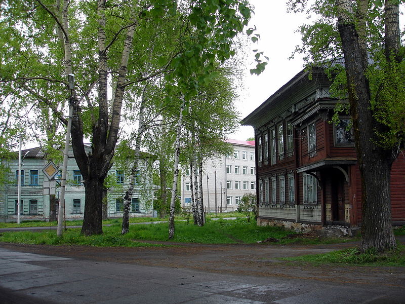 Файл:Ru arch reg solvychegodsk street 08.JPG