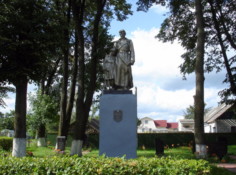 Файл:By dzerzinsk monument brat mogila vov 09.jpg
