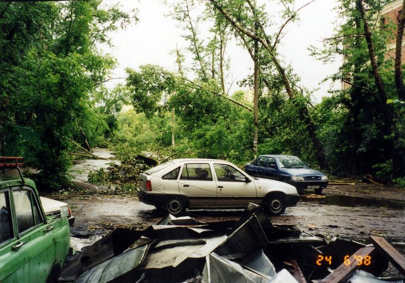 Файл:Ru moscow tornado 98.JPG
