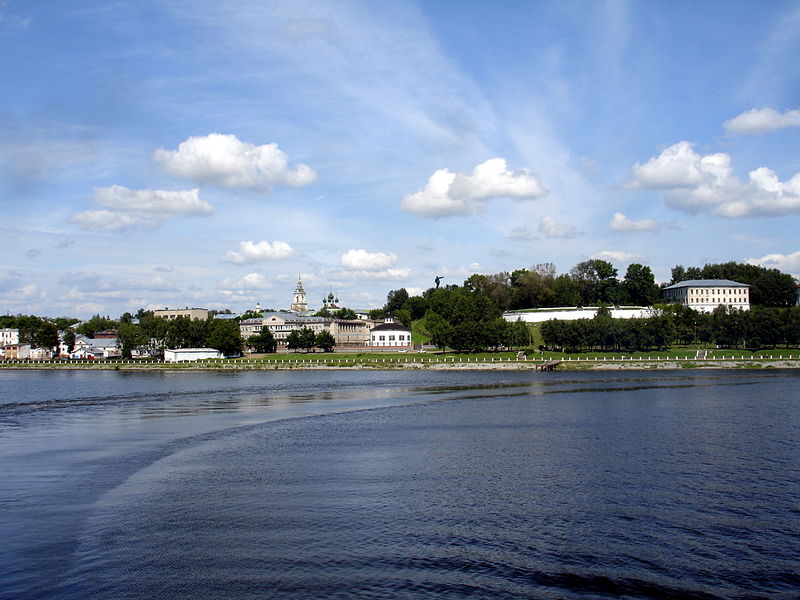 Файл:Ru kostroma volga panoram center 08.jpg