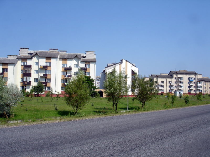 Файл:By naro4 kur poselok new haus 09.jpg