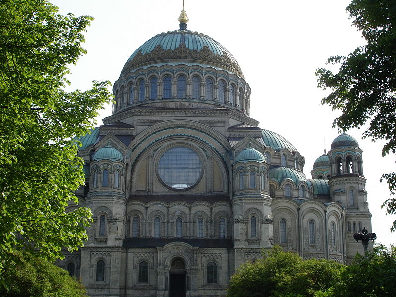 Файл:RU St Peter Kronshtadt Church.JPG